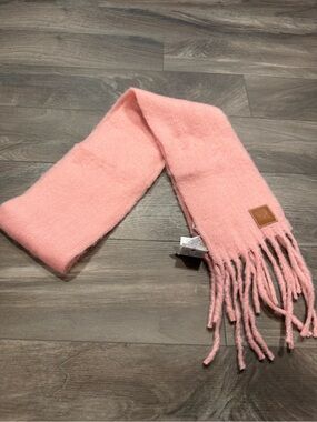 H&M Fuzzy Pink Fringe Scarf NWT